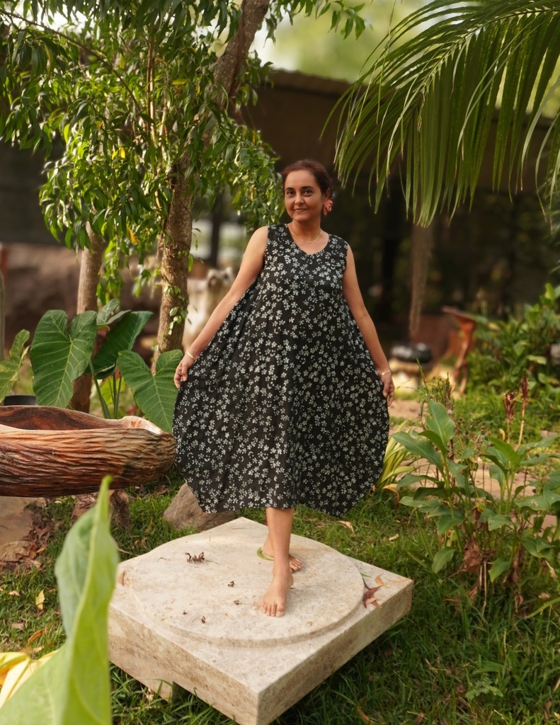 V DRESS, BLACK-GREY, BATIK, COTTON