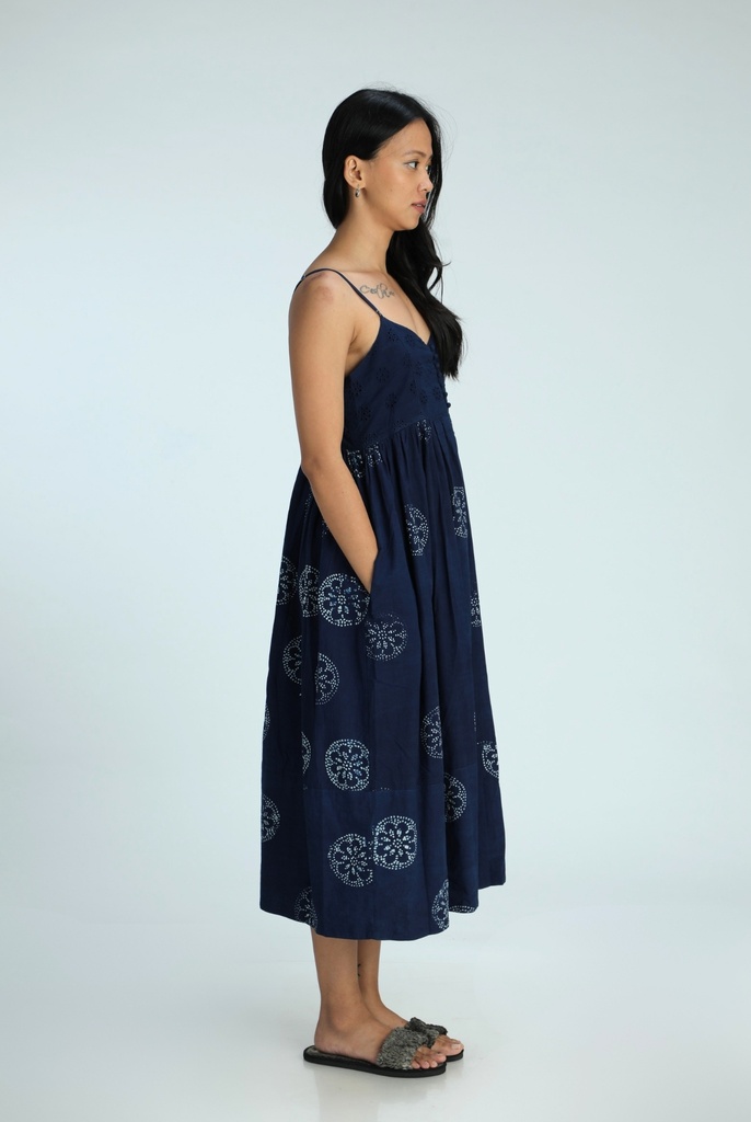 STRAPPY DRESS, DARK BLUE, BATIK ROUNDFLOWER, COTTON