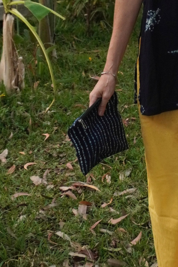 MEDIUM POUCH, BLUE, BATIK LINES, COTTON