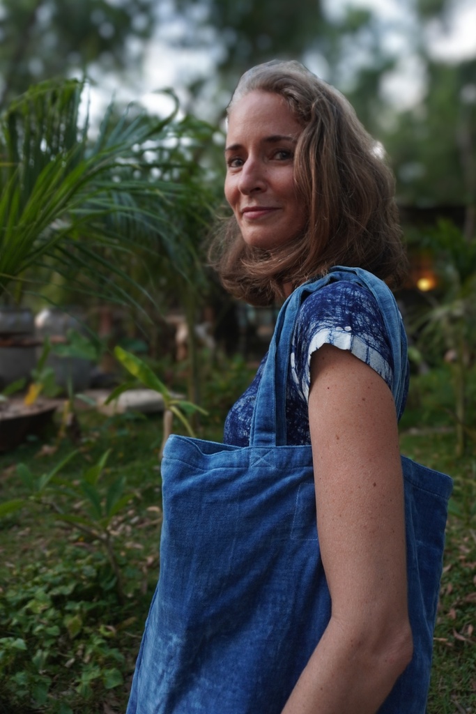 TOTE BAG, BLUE, VELVET
